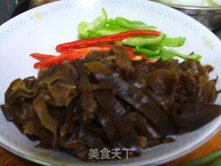 鱼香肉丝的做法步骤:2