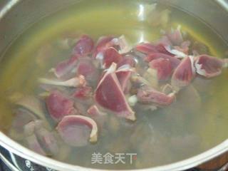 酸辣鸭胗的做法步骤:2
