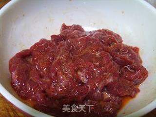 酸菜煮牛肉的做法步骤：1