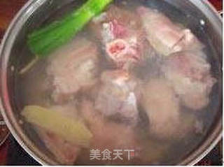 雪豆炖猪脚的做法步骤:2