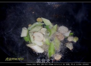 京酱大葱爆羊肉的做法步骤:3
