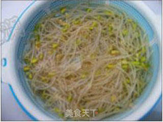 超诱惑的拌黄豆芽的做法步骤:2