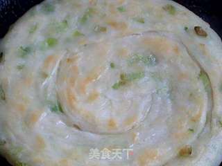 家常葱油饼的做法步骤:20