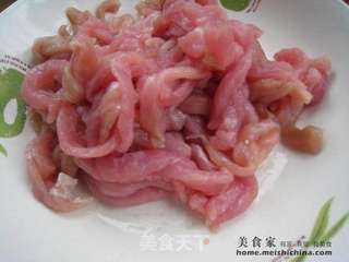 京酱肉丝的做法步骤：1