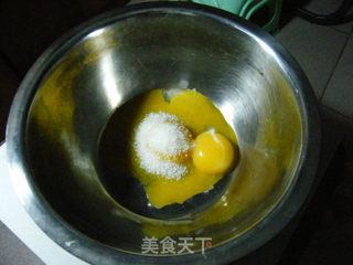 电饭锅--牛奶蛋糕的做法步骤：2