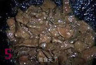 红酒蚝油小炒肉的做法步骤：5