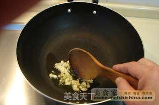 意大利蘑菇海鲜披萨角的做法步骤:11