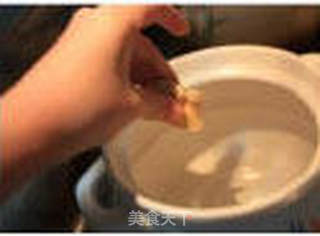 花旗参煲乌鸡的做法步骤:4