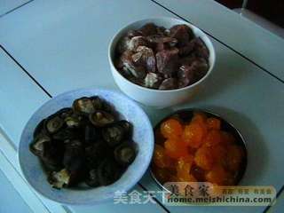 咸粽子的做法步骤:2