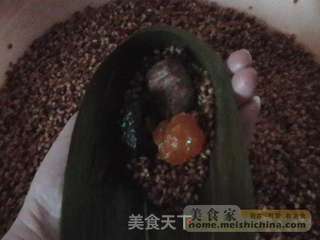 咸粽子的做法步骤:4