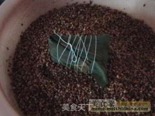咸粽子的做法步骤:5