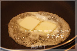 土司煎蛋三明治的做法步骤:3