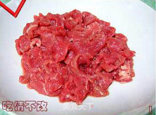 酸泡菜炒牛肉的做法步骤：1