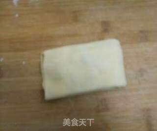 酥香小葱千层饼的做法步骤:4