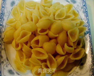 蟹肉奶汁贝壳面的做法步骤:3