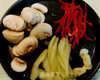 蟹肉奶汁贝壳面的做法步骤:4