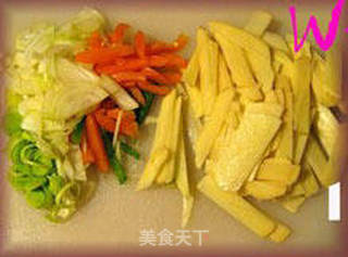西班牙土豆煎蛋饼的做法步骤：1