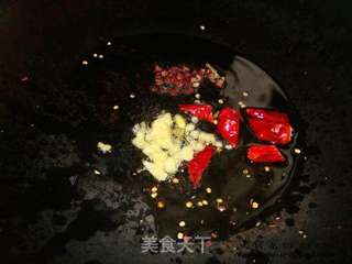 牛筋炒豆芽的做法步骤：3
