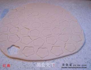 奶香苏打饼干的做法步骤:3