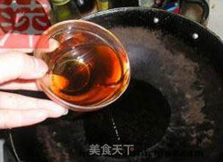 虾油炒粉丝卷心菜的做法步骤:7