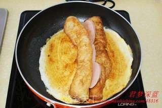 家庭版煎饼果子的做法步骤：7