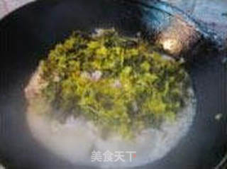 蛤蟆鱼烧雪菜的做法步骤:4