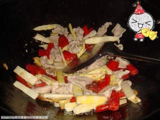 野山笋炒肉片的做法步骤:16