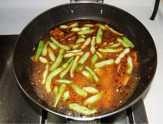 芸豆五花肉焖面的做法步骤:11