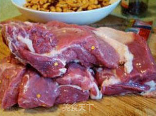 香辣牛肉酱的做法步骤:2