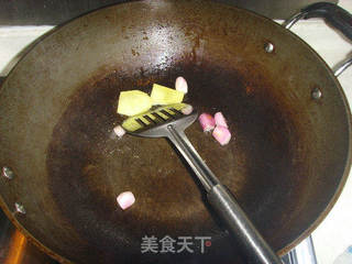 莲藕焖五花肉的做法步骤:4