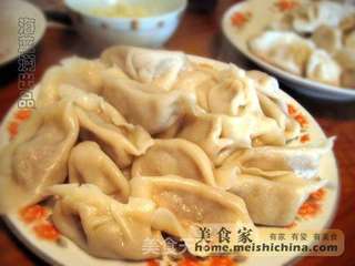白菜馅饺子的做法步骤:13