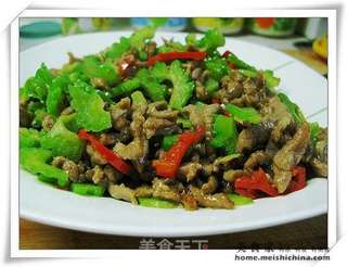 苦瓜炒牛肉的做法步骤:8