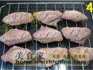 红酒烤鸡翅的做法步骤:4
