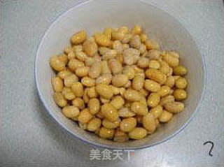 黄豆猪手汤的做法步骤:2