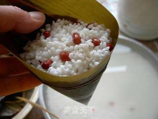 枣豆糯米粽的做法步骤:3