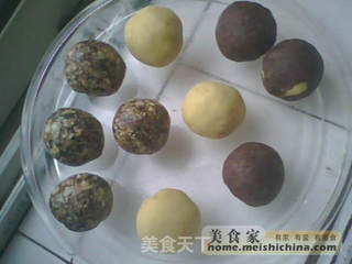 广式素心月饼的做法步骤：7