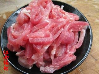 青椒肉丝的做法步骤:4