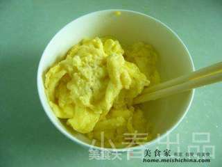 彩丁炒饭的做法步骤：1