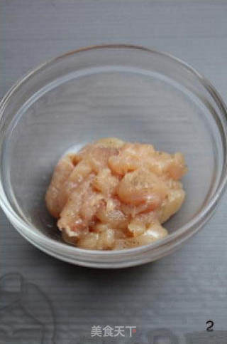 奶香鸡肉意面的做法步骤:2