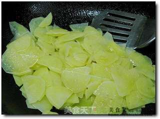干煸土豆片的做法步骤:3