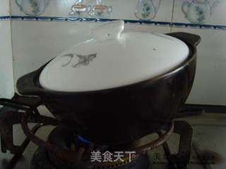 腊鸭腿煲仔饭的做法步骤:6