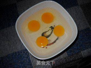 冰糖银耳鸽蛋羹的做法步骤:4