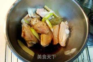 烤黑椒脆皮翅的做法步骤:7