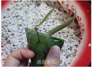 教你用针包粽子的做法步骤：11