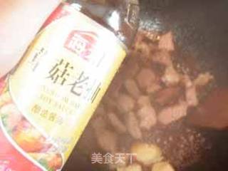 玫瑰花香红烧肉的做法步骤：16