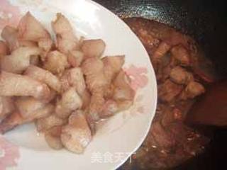 玫瑰花香红烧肉的做法步骤：23