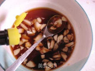 呛拌蓑衣黄瓜的做法步骤:5
