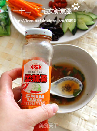 泰式拌银耳蔬菜色拉的做法步骤:5