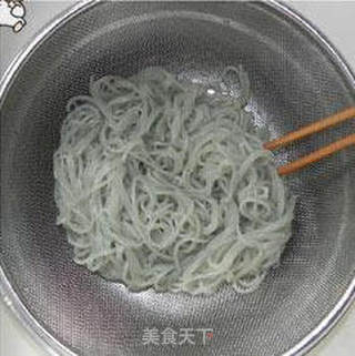 凉拌红薯粉条的做法步骤:4