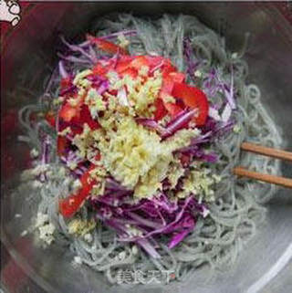 凉拌红薯粉条的做法步骤:8